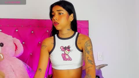 Snapshot of dahiangomezz chatting on 03/22/26, 05:05 online show from 03/22/26, 05:05