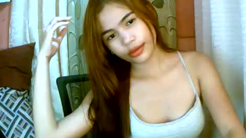 Snapshot of dahlia_123 chatting on 01/05/25, 09:59 Im Dahlia online show from 01/05/25, 09:59