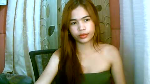 Snapshot of dahlia_123 chatting on 01/18/25, 11:00 Im Dahlia online show from 01/18/25, 11:00