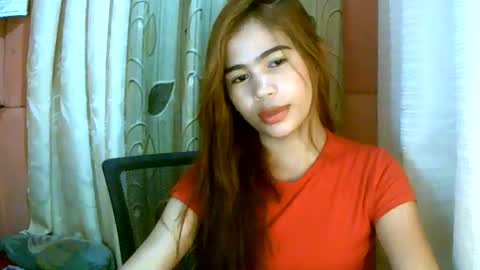Snapshot of dahlia_123 chatting on 01/24/25, 01:14 Im Dahlia online show from 01/24/25, 01:14