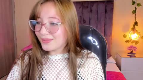 Dahlia online show from 10/28/25, 09:06