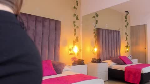 Dahlia online show from 11/07/25, 12:43