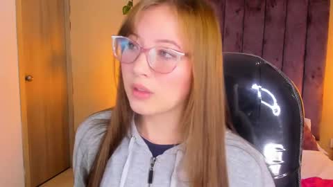 Dahlia online show from 11/09/25, 05:00