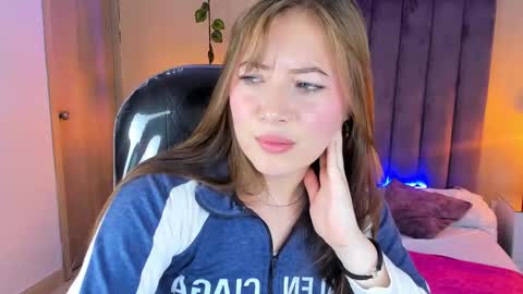 Dahlia online show from 12/21/25, 06:09