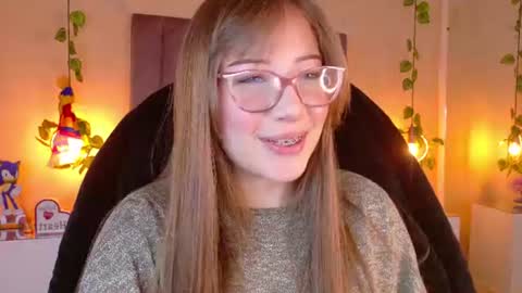 Snapshot of dahlia_rousse chatting on 06/24/26, 06:01 Dahlia online show from 06/24/26, 06:01