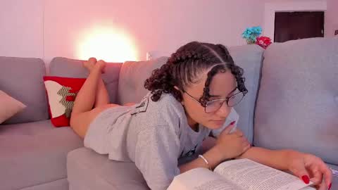 Dahli online show from 12/28/24, 06:49