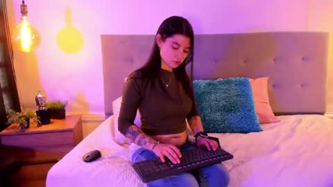 Snapshot of dahliacielo chatting on 03/28/26, 01:43 Dahlia Cielo online show from 03/28/26, 01:43