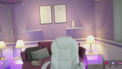 Dahlia Grey online show from 10/07/25, 11:40