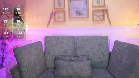 Dahlia Grey online show from 10/09/25, 11:41