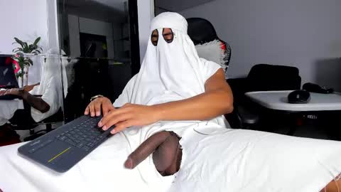 Snapshot of daikokuten_ chatting on 11/01/25, 02:02 daikokuten_ online show from 11/01/25, 02:02