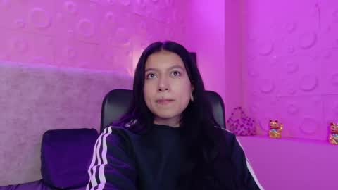 Snapshot of daila51 chatting on 11/23/25, 11:10 Daila online show from 11/23/25, 11:10