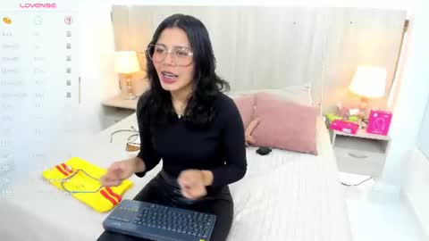Snapshot of daila_beltran chatting on 06/26/26, 07:40 Daila Beltran online show from 06/26/26, 07:40