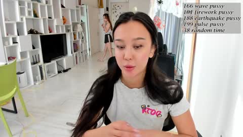 Snapshot of daily_love chatting on 11/02/25, 08:17 daily_love online show from 11/02/25, 08:17