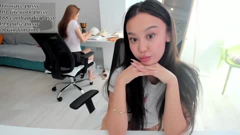 Snapshot of daily_love chatting on 11/06/25, 06:14 daily_love online show from 11/06/25, 06:14