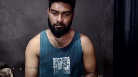 indian guys online show from 09/12/25, 04:34