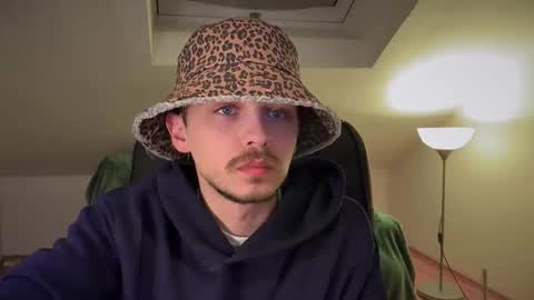 Daimon  online show from 03/09/25, 08:52