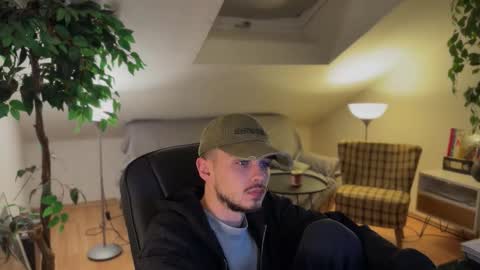 Daimon  online show from 11/18/25, 01:55