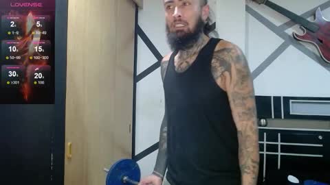 Snapshot of daimon_rock01 chatting on 10/16/25, 06:03 felipe online show from 10/16/25, 06:03