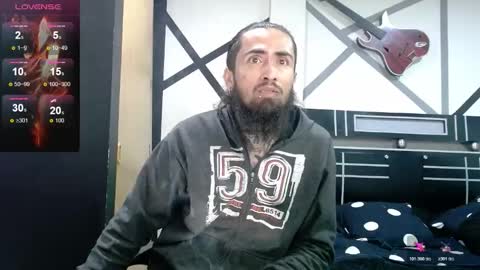 Snapshot of daimon_rock01 chatting on 11/21/25, 04:55 felipe online show from 11/21/25, 04:55