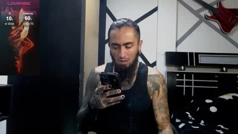 Snapshot of daimon_rock01 chatting on 03/15/26, 04:29 felipe online show from 03/15/26, 04:29