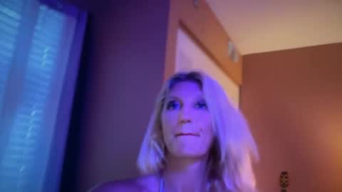 Daisy137 online show from 06/25/26, 03:27