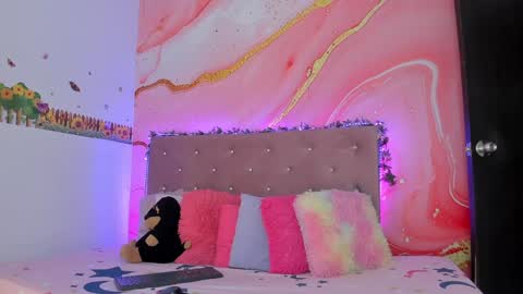 Snapshot of daisy__rose chatting on 01/27/25, 11:00 Dai online show from 01/27/25, 11:00