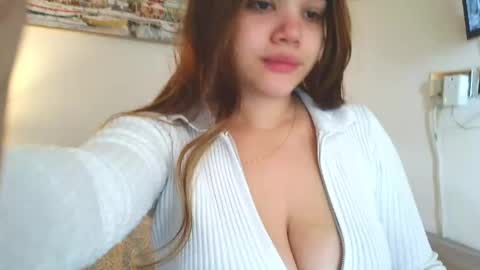 Snapshot of daisy_brown01 chatting on 04/15/26, 09:49 Dai my Instagram missdaisy 07 online show from 04/15/26, 09:49
