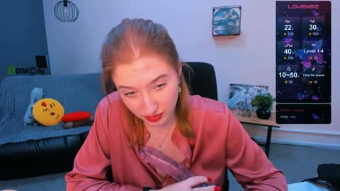 Snapshot of daisy_candy chatting on 12/24/24, 02:10 Little Di online show from 12/24/24, 02:10