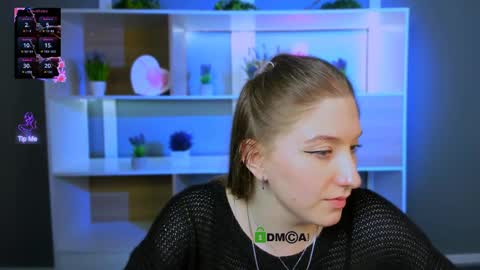 Snapshot of daisy_candy chatting on 04/01/26, 01:39 Little Di online show from 04/01/26, 01:39