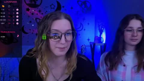 Snapshot of daisy_candy chatting on 04/22/26, 02:14 Little Di online show from 04/22/26, 02:14