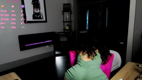 Snapshot of daisy_dove chatting on 02/06/26, 08:45 Daisy online show from 02/06/26, 08:45