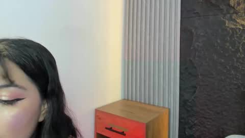 Snapshot of daisy_girll chatting on 09/12/25, 12:27 daisy_girll online show from 09/12/25, 12:27