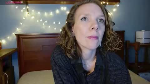 daisy_lovely online show from 01/19/26, 04:16