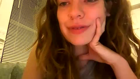 DaisyB3 online show from 05/29/26, 07:28