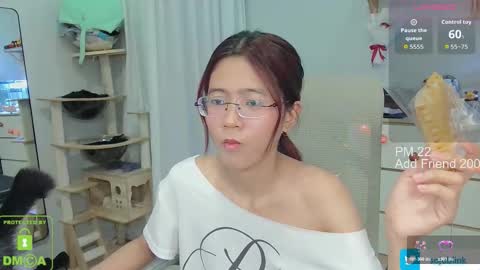 Daisy online show from 03/10/26, 08:41