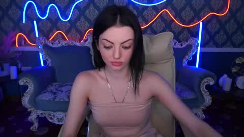 daisydelight_ online show from 09/10/25, 11:16