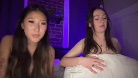 Daisy Kim online show from 02/10/25, 06:42