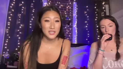 Daisy Kim online show from 02/17/25, 04:20