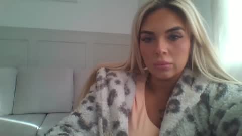daisylou2000 online show from 05/02/26, 04:23