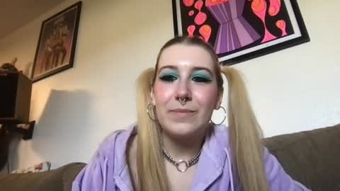 daisymynx online show from 06/11/26, 12:32