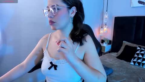 Snapshot of dakhota_rouge chatting on 11/07/25, 03:50 Dakhota online show from 11/07/25, 03:50