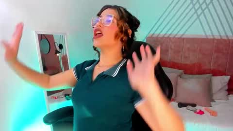 Snapshot of dakhota_rouge chatting on 01/08/26, 05:10 Dakhota online show from 01/08/26, 05:10