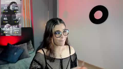 Snapshot of dakhota_rouge chatting on 02/18/26, 12:01 Dakhota online show from 02/18/26, 12:01