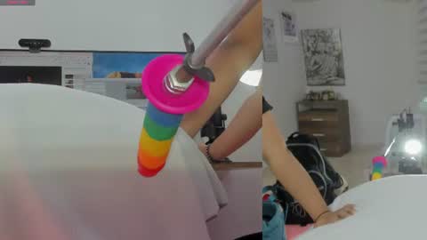 daki_ume_ online show from 06/25/26, 02:44