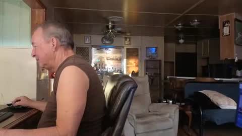 dakit online show from 12/21/25, 03:19