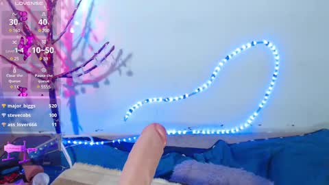 Snapshot of dakkotta_curvy chatting on 12/15/24, 08:19 VALENTINA  online show from 12/15/24, 08:19