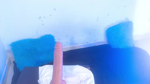 Snapshot of dakkotta_curvy chatting on 09/22/25, 06:59 VALENTINA  online show from 09/22/25, 06:59