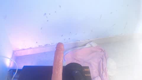 Snapshot of dakkotta_curvy chatting on 10/19/25, 09:10 VALENTINA  online show from 10/19/25, 09:10