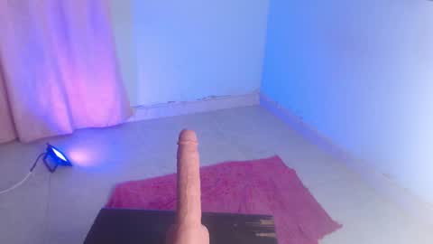 Snapshot of dakkotta_curvy chatting on 10/27/25, 07:56 VALENTINA  online show from 10/27/25, 07:56