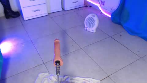 VALENTINA  online show from 06/25/26, 06:18